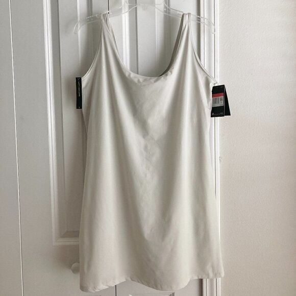 Nike Bliss Luxe Women's Training Dress with Built-In Shorts Slim Fit NWT Large - Picture 6 of 14